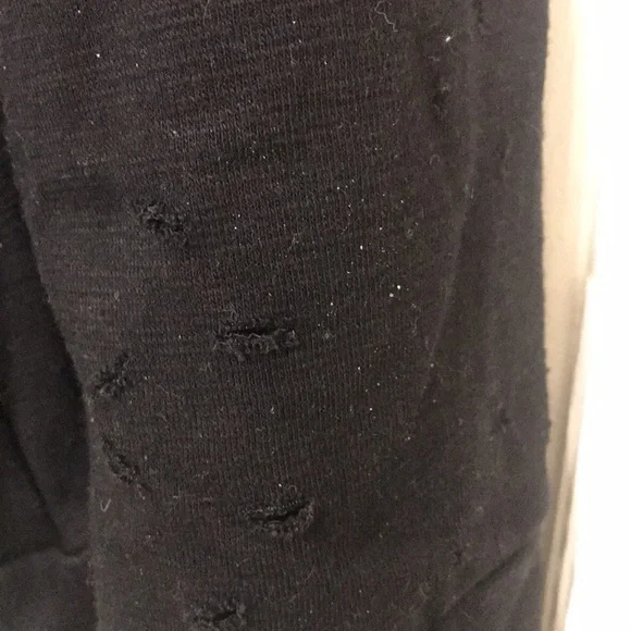 Hot and delicious black distressed shirt - Picture 5 of 9